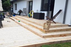 Große Holzterrasse 1