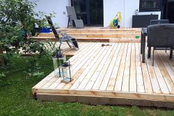 Große Holzterrasse 2